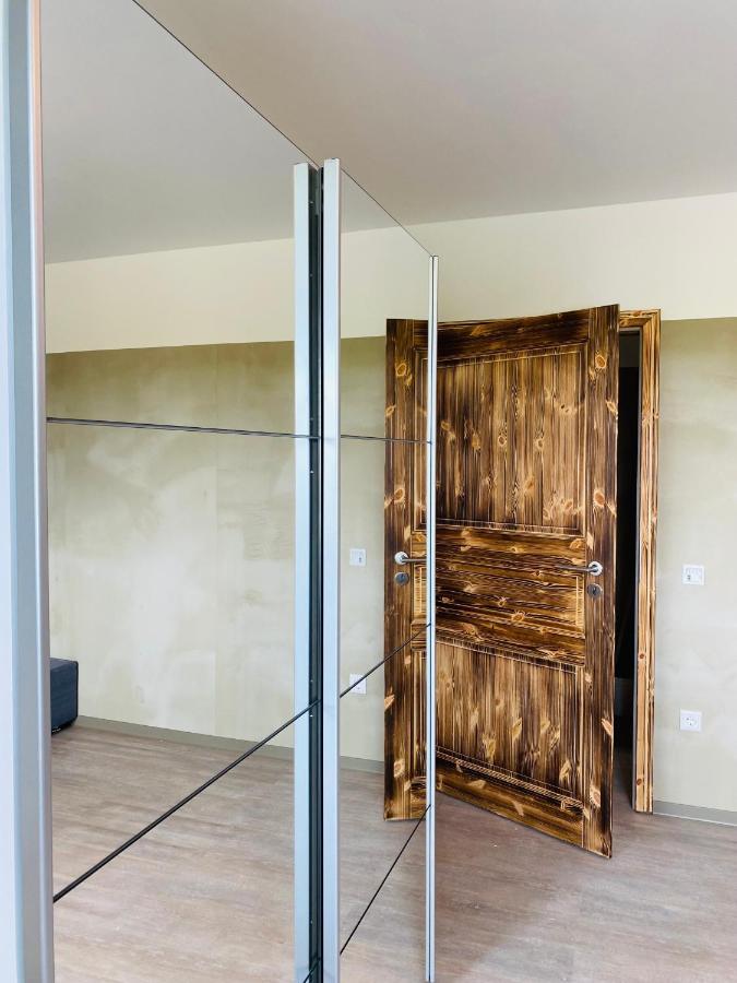 Phoenix Apartments - Monteurwohnung Mit Riesiger Parkflaeche Білефельд Екстер'єр фото