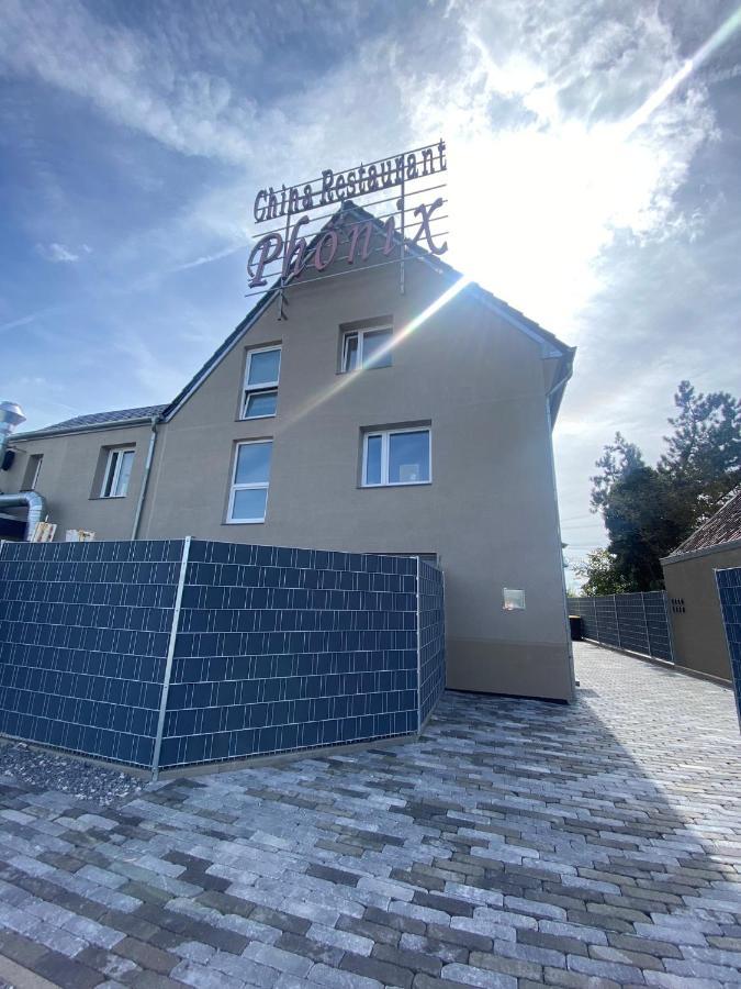 Phoenix Apartments - Monteurwohnung Mit Riesiger Parkflaeche Білефельд Екстер'єр фото